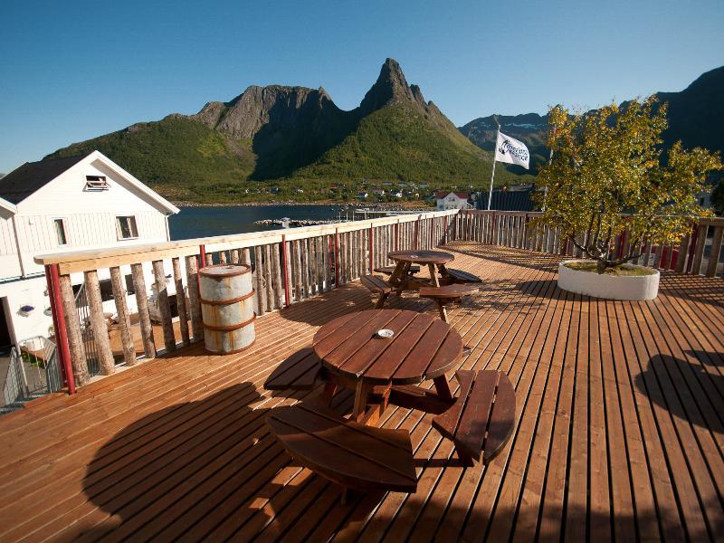 Mefjord Brygge Hotel Tromso Exterior photo
